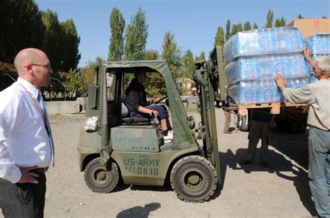 DVIDS - Images - Manas Air Base Provides Aid to Earthquake Victims [Image 3 of 3]