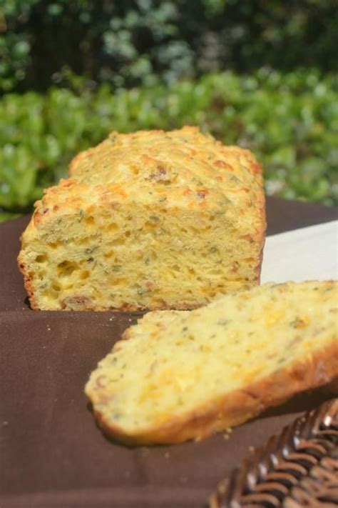 Portuguese Savory Cheese Loaf Bread is gorgeous #SundaySupper @Primlani Kitchen | Portuguese ...