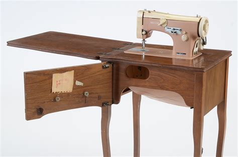 Necchi Vintage Sewing Machine Table | EBTH