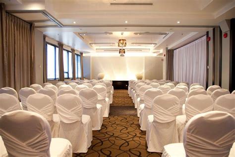 Hotel Le Place d’Armes - Venue - Montreal - Weddingwire.ca