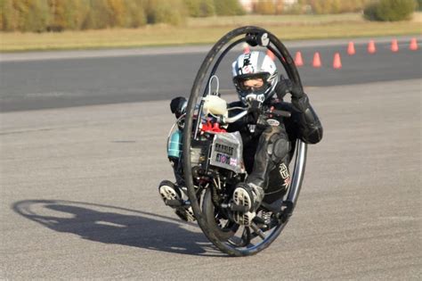 British Monowheel Association: Straightliners Top Speed Nov 12th Bang ...