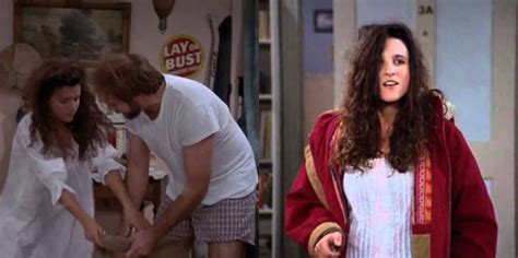 Seinfeld: Elaine's 5 Best Outfits (& 5 Worst)