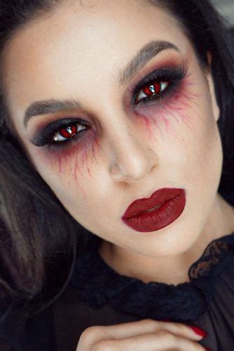 Cool ideas for sexy vampire makeup on Stylevore