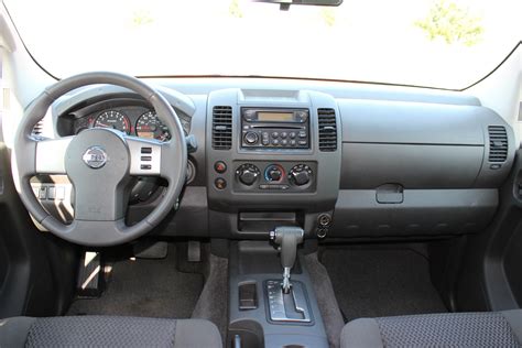 2005 Nissan Frontier - Interior Pictures - CarGurus