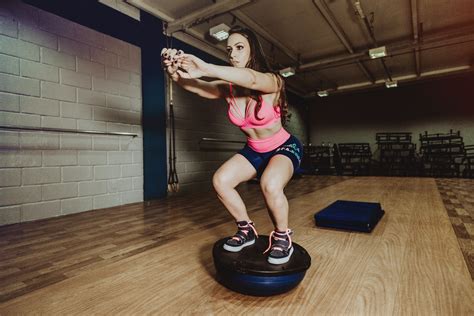 8 Bosu Ball Exercises For Stronger Legs - Weight Loss Made Practical