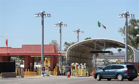 Long waits at Lukeville border crossing as CBP shifts staff | Border ...