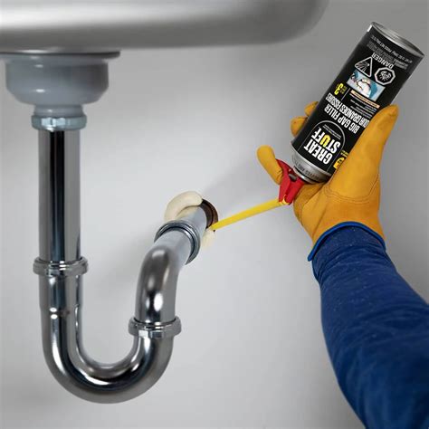 Here’s How to Choose & Use Caulking vs. Sealant | Home Hardware