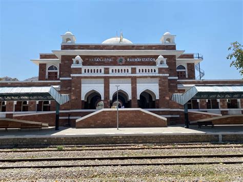 Hassan Abdal Railway Station: A Victorian Style Railway Station of Attock - railwaystations.pk