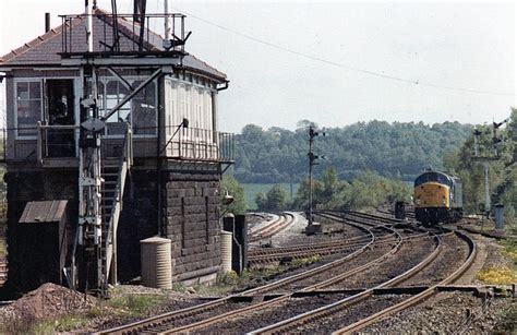 FC005376. 40100 coming off the Stairfoot line at Cudworth station junction. 15.10hrs on a TUC ...