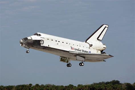 Space Shuttle Atlantis Landing Photograph by Nasa/science Photo Library - Fine Art America