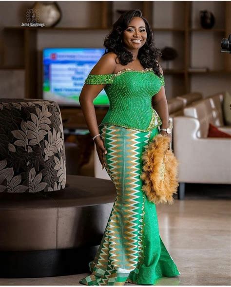 15 Elegant Kente Styles For Engagement In Ghana 2021 - The Glossychic
