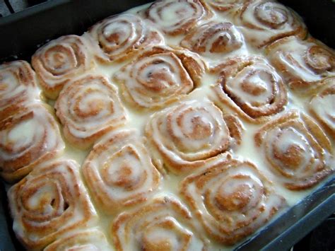 Pin by Betty La Chance on Recipes | Pioneer woman cinnamon rolls ...