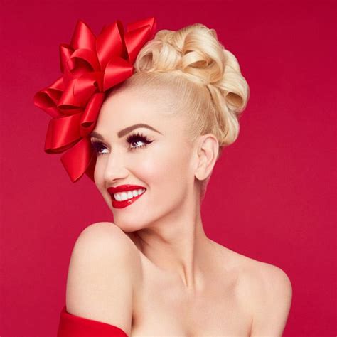 Gwen Stefani - You Make It Feel Like Christmas (Album Review) - Cryptic Rock