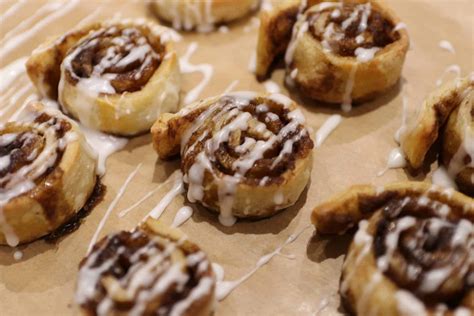 RECIPE: Gluten Free Cinnamon Rolls (Dairy Free & Vegan) using Jus-Rol Gluten Free Puff Pastry