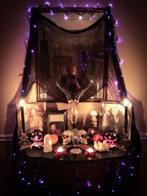 Samhain altar | Wiccan decor, Samhain altar, Pagan decor