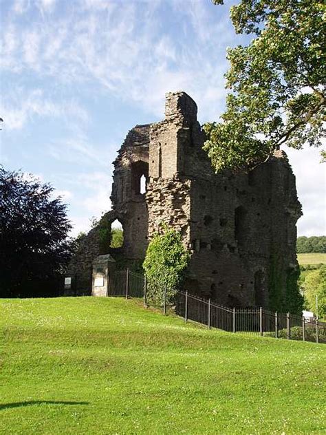 Crickhowell Castle