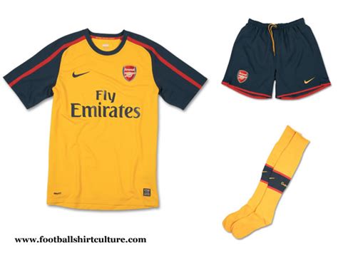 Arsenal Yellow Kit Nike : VINTAGE NIKE ARSENAL FC FOOTBALL JERSEY 1999 ...