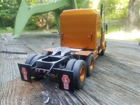 Kenworth W900 | Kenworth w900, Model kit, Toy car