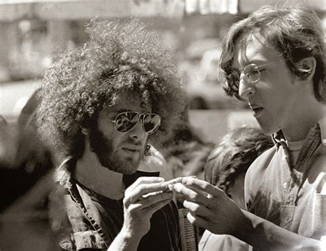 A Glimpse of ‘the Summer of Love’ – Amazing Photographs of Hippies in San Francisco in 1967