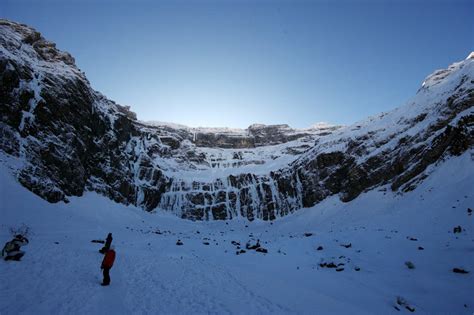 Rustman: Le cirque de Gavarnie en hiver.