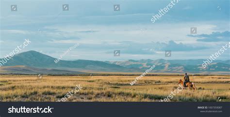 2,922 Horse riding mongolia Images, Stock Photos & Vectors | Shutterstock