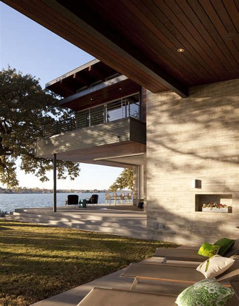 Lake LBJ Retreat | Architecture Style