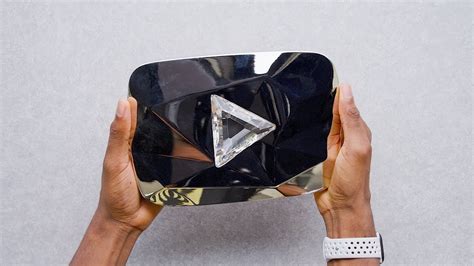 YouTube Diamond Play Button Review! - Irizflick Media