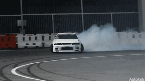 R33 GIFs - Find & Share on GIPHY