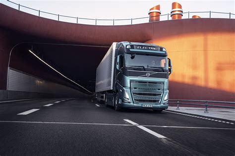 Volvo Trucks: 100% electric heavy road transport - Electric Motor ...