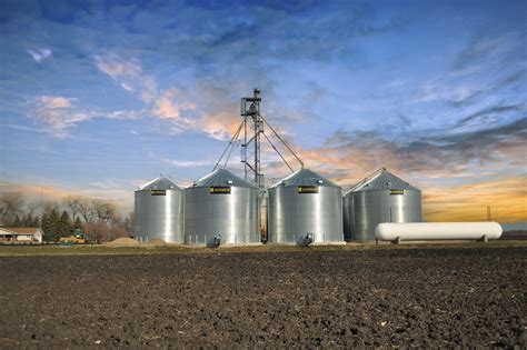 Grain bins: harvesting safely | TECA