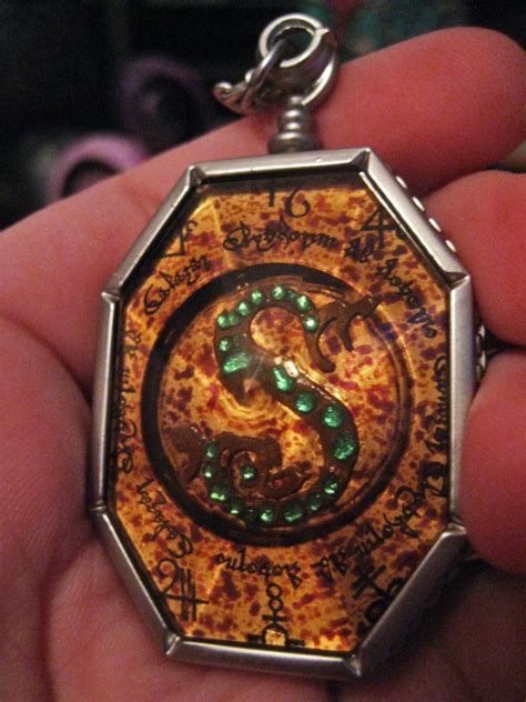 Horcrux Locket by DefyingGravityxoox on DeviantArt