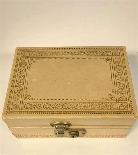 Vintage Small Beige Mele Jewelry Box With 16 Pair of Antique - Etsy