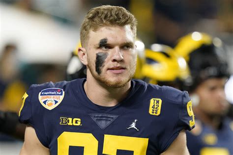 Michigan defensive end Aidan Hutchinson declares for NFL draft - West Hawaii Today