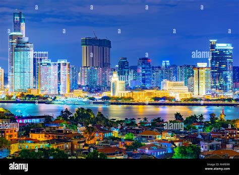 Xiamen night view hi-res stock photography and images - Alamy