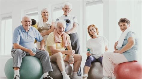 Seniors teaching seniors to get fit | CBC News