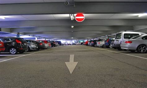 Tips and Tricks to Pass Dubai RTA Parking Test - DriveeUAE