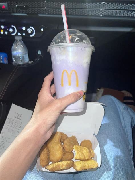 Trying The Grimace Shake 💜🥤🍰 in 2023 | Shakes, Grimace