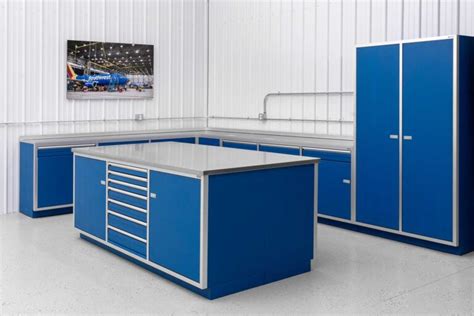 Garage Cabinets | Aluminum Cabinet Co.