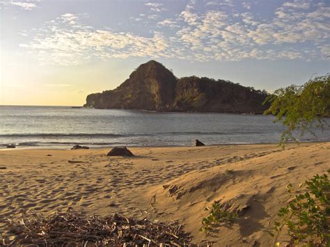 CantaMar de Yankee - Yankee Beach is Known for Great Surf | Real estate guide, San juan del sur ...