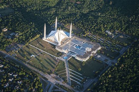 Faisal Mosque | The Iconic Symbol Of Pakistan | Rising Pakistan