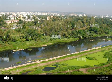 Mula Mutha river, Pune, Maharashtra, India Stock Photo - Alamy