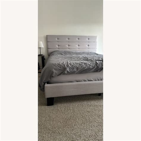 Wayfair Queen Bed Frame - AptDeco