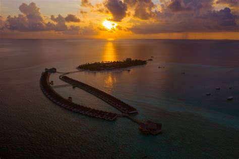 The Standard, Huruvalhi Maldives | Maldives Hotels | Ethos Maldives