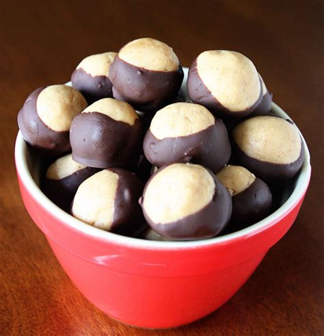 The Watson Family: Peanut Butter Chocolate Balls... A.K.A. Buckeyes!