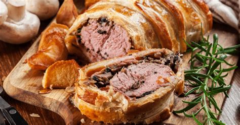 What to Serve with Beef Wellington (12 Tasty Side Dishes) - Insanely Good