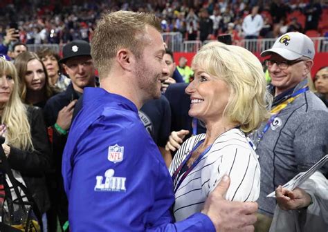 Super Bowl 2019: Sean mcvay abraza a su madre | MARCA.com