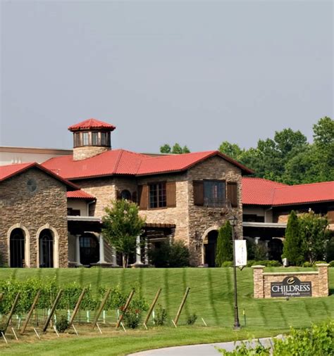 Childress Vineyards - Winery Wedding Guide