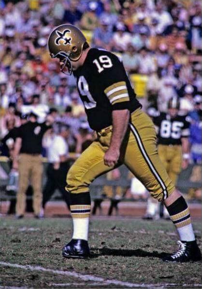 New Orleans Saints Kicker Tom Dempsey | New Orleans Saints History