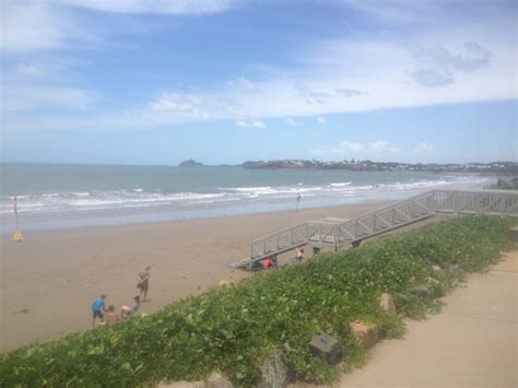 Yeppoon - Beach in Yeppoon Rockhampton QLD - SLS Beachsafe