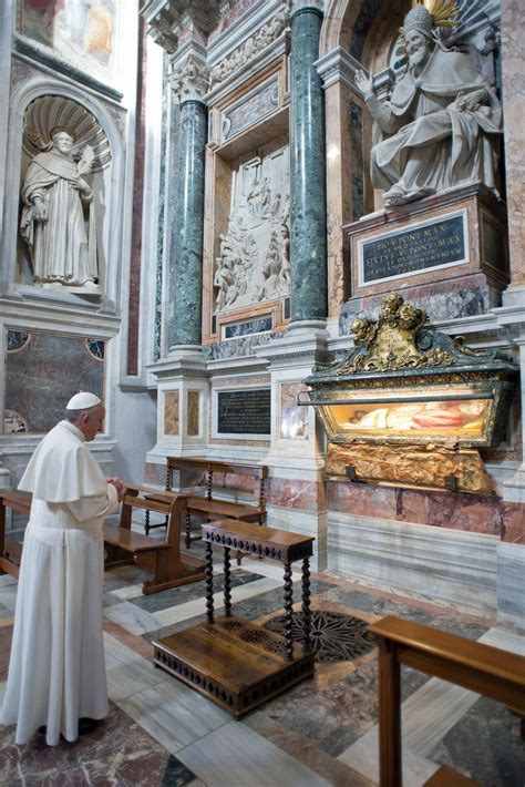 Pope Francis Shifts Vatican’s Tone With Simple Acts - The New York Times